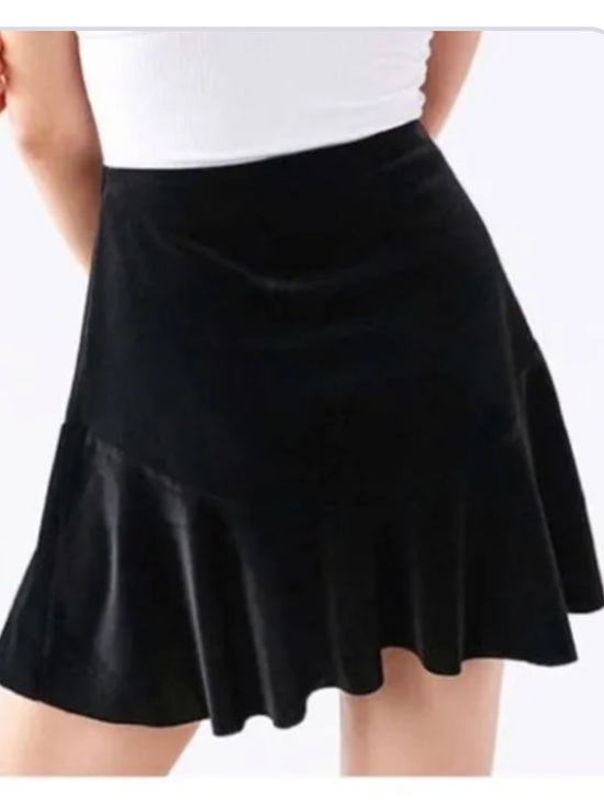 Urban Outfitters Dresses & Skirts - Urban outfitters ecote whimsigoth black velvet ruffled hem mini skirt size small